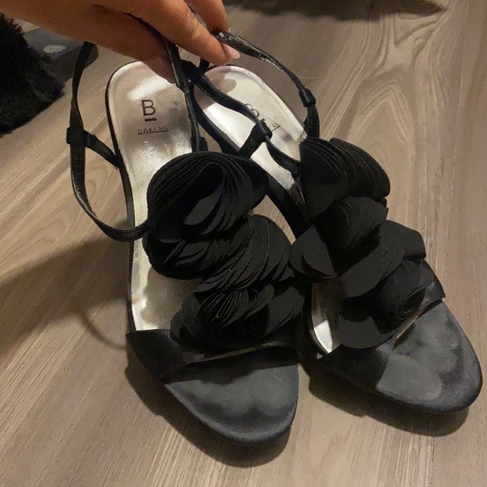 Ruffle black heels
